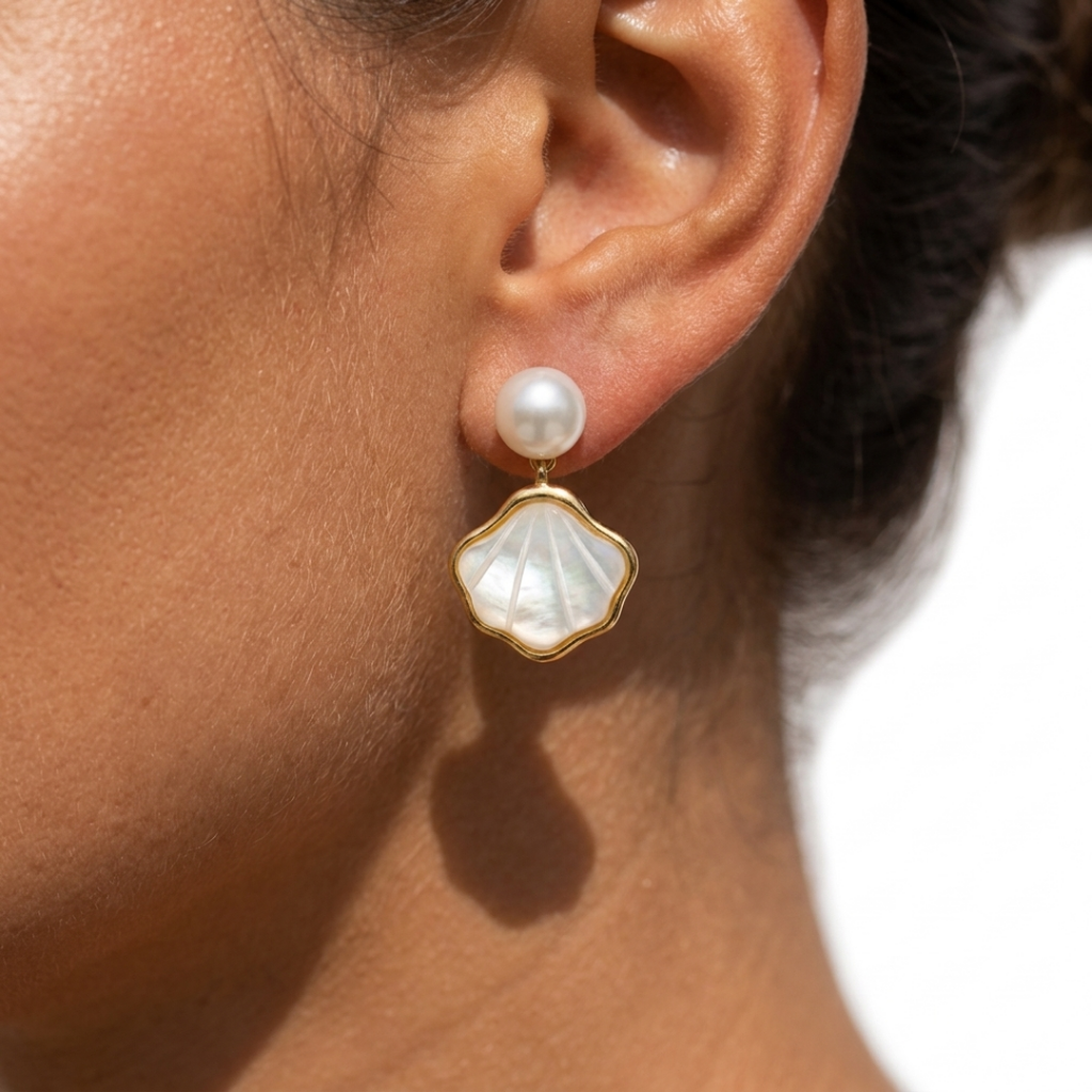 Coquille Earrings